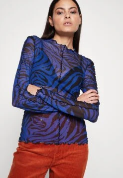 Monki Long Sleeved Top - Blue Bright/Zebzebra.Blue 11 Monki Long Sleeved Top - Blue Bright/Zebzebra.Blue -Monki Store 00f39e2a4e5d4fc9a2bdb2b74519cfab