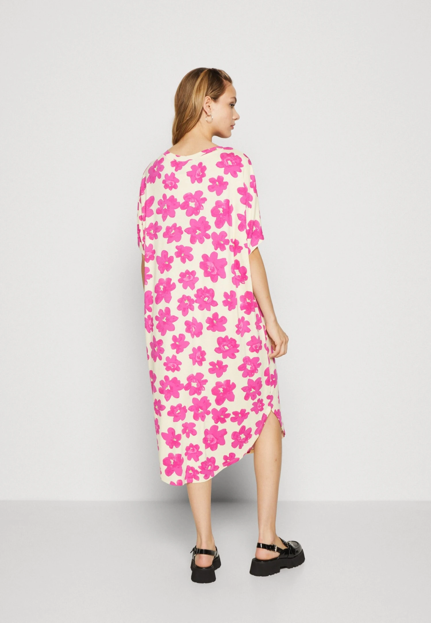 Monki Jersey Dress - Pink 5 Monki Jersey Dress - Pink - Image 3