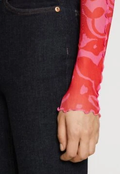 Monki Long Sleeved Top - Red Bright -Monki Store 1346bf1340f64a29847465f7413f8342