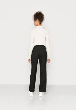 Monki Trousers - Solid -Monki Store 18bd86f9e477492f8120c37ca5444ee0