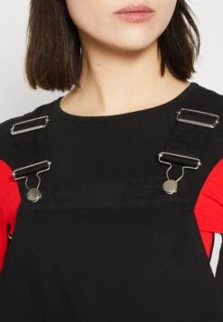 Monki Dungarees - Black 13 Monki Dungarees - Black -Monki Store 18e647eafe88458d8a0eb698af439f78