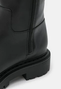 Monki Platform Boots - Black Dark -Monki Store 1b27cc8ef55d4f91b68d633d2d973e54