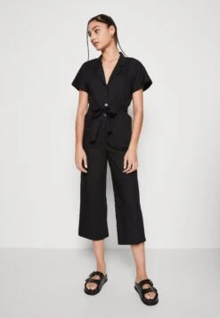 Monki Jumpsuit - Jumpsuit -Monki Store 1e599d6fb0784a9f95249b554310ad9f