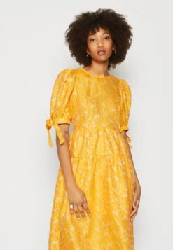Monki Cocktail Dress / Party Dress - Cocktail Dress / Party Dress -Monki Store 272d59fff9d848978c0e51010178972c