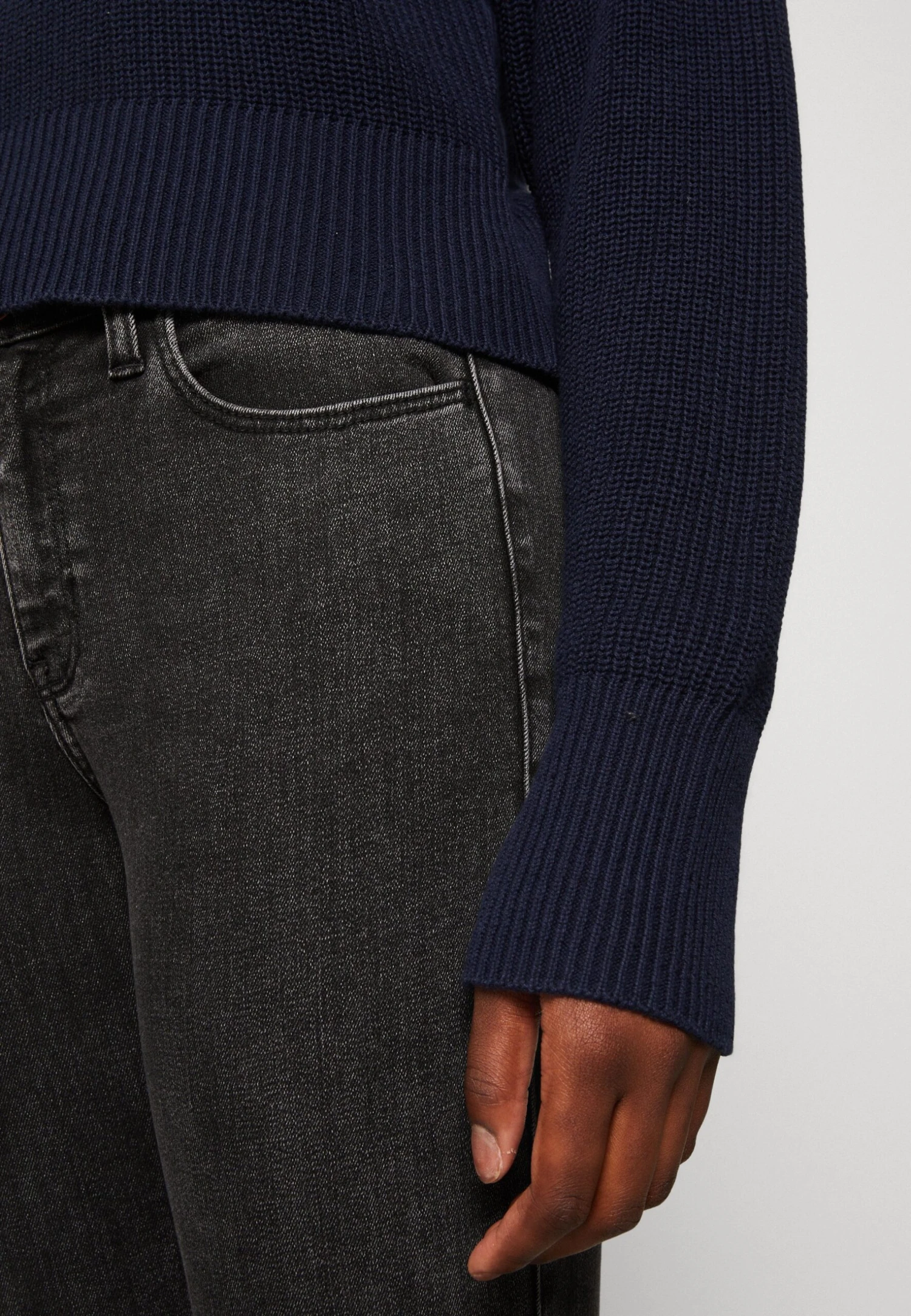 Monki Jumper - Dark Blue 8 Monki Jumper - Dark Blue - Image 6