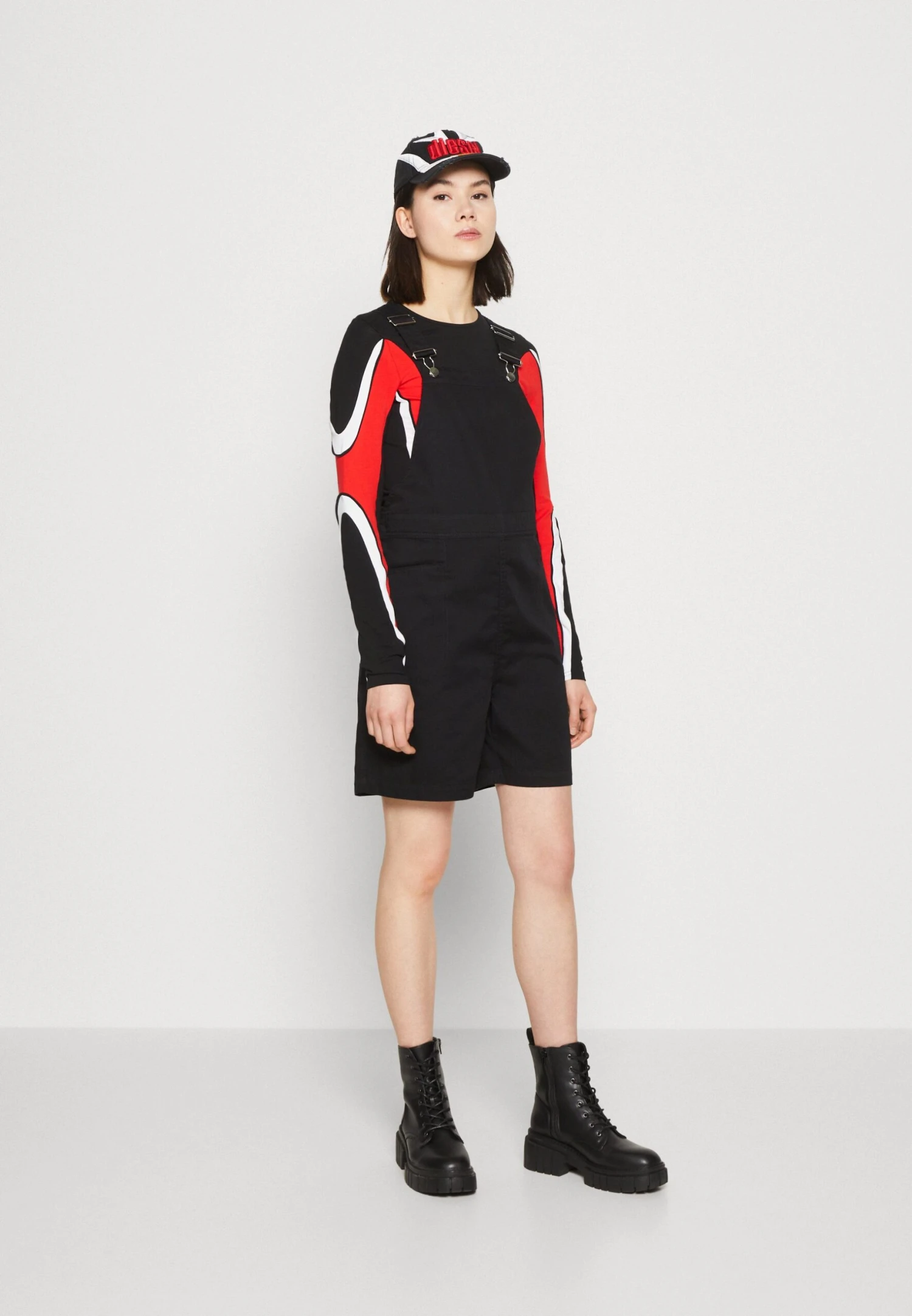 Monki Dungarees - Black 4 Monki Dungarees - Black - Image 2