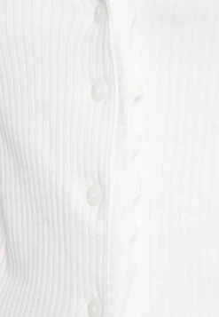 Monki Long Sleeved Top - White 13 Monki Long Sleeved Top - White -Monki Store 443a5bf7c45d4bb7841518133f2148ac