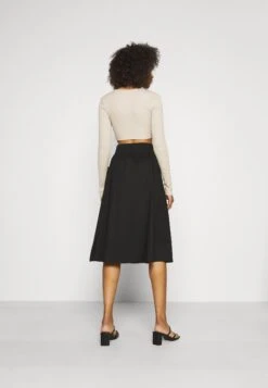 Monki A-Line Skirt - Black Dark -Monki Store 4b3efa40a5284751afe2e6d0aa2309a6