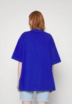 Monki Basic T-Shirt - Blue 10 Monki Basic T-Shirt - Blue -Monki Store 5062ab212a1142b0b3f7a326ce6032a1