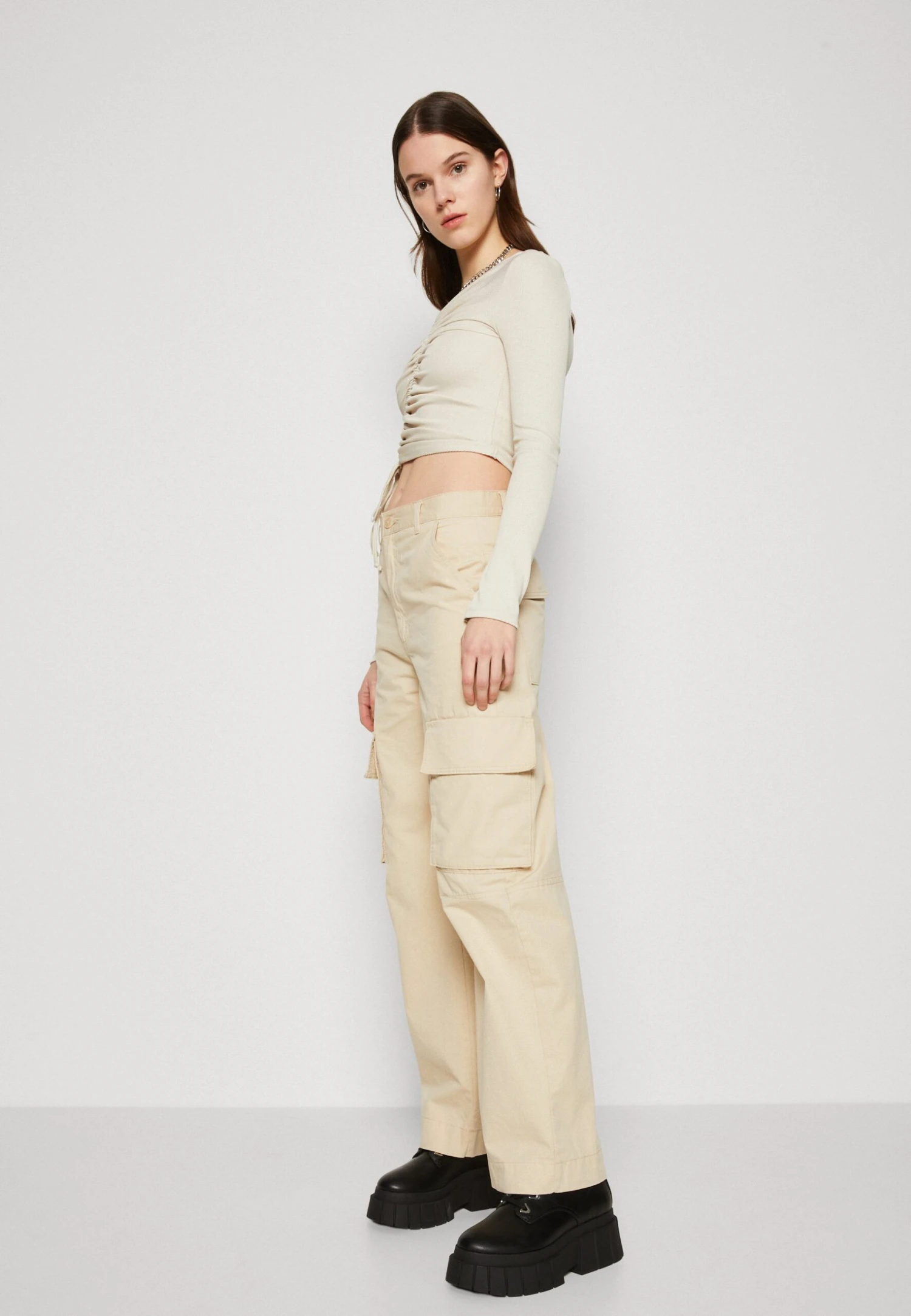 Monki Cargo Trousers - Cargo Trousers 6 Monki Cargo Trousers - Cargo Trousers - Image 4