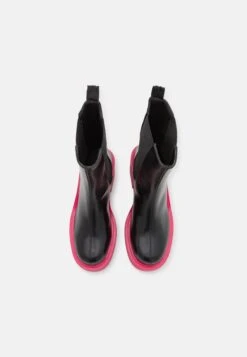 Monki Platform Ankle Boots - Black/Bright Pink -Monki Store 5f1811775fc44ea4aecc87a44dc2af7c