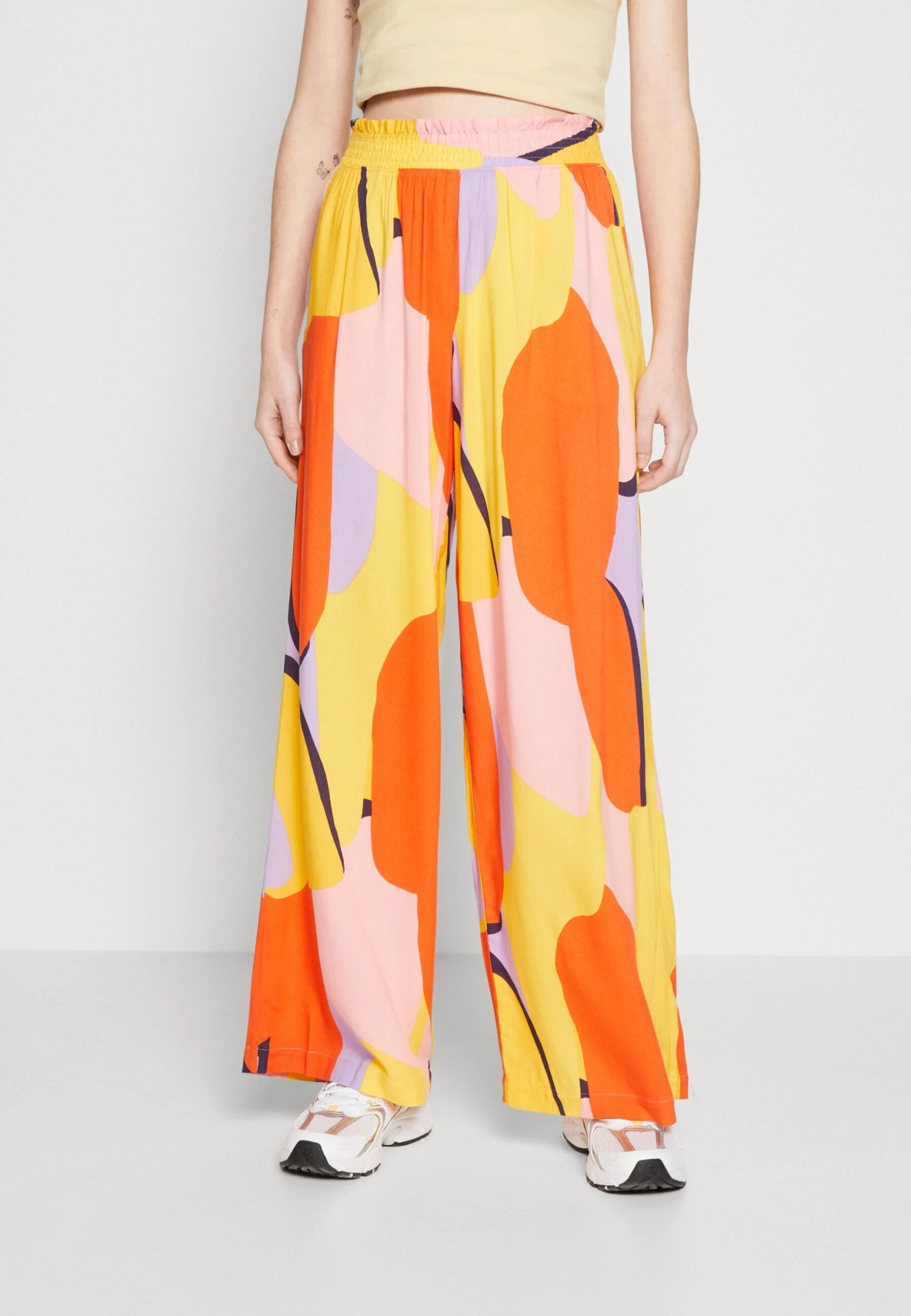 Monki Trousers - Multiclor 3 Monki Trousers - Multiclor