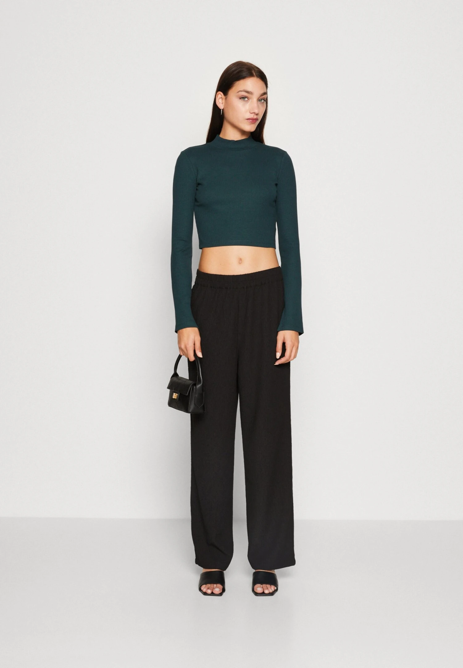 Monki Long Sleeved Top - Long Sleeved Top 4 Monki Long Sleeved Top - Long Sleeved Top - Image 2