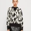 Monki Jumper - Black/Offwhite -Monki Store 752eebf419ed43ffb8a09fdf06cb5792