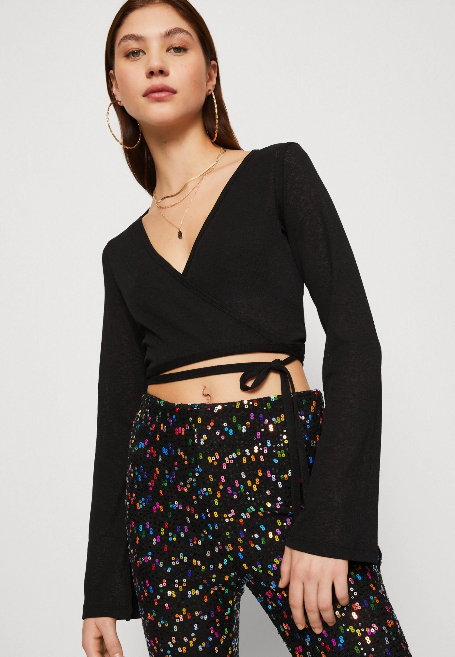Monki Long Sleeved Top - Black 6 Monki Long Sleeved Top - Black - Image 4