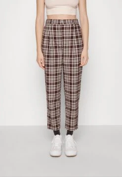 Monki Trousers - Fudge