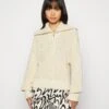 Monki Jumper - Off White -Monki Store 8b8584f31dd94a2397cc45370317483a