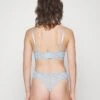 Monki Triangle Bra - Blue Clouds -Monki Store 8b8de86b2548478f96c8cd7707c8befc