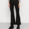 Monki Trousers - Black 1 Monki Trousers - Black -Monki Store 8d1b0e557098440facfbe98ebdeeeee4