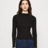 Monki Long Sleeved Top - Metallic Black -Monki Store 96f91b0b59e94f81bbfb6913198cce16