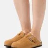 Monki Chaneera- Slippers - Beige Dark