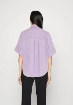 Monki Button-Down Blouse - Lilac Purple 9 Monki Button-Down Blouse - Lilac Purple -Monki Store 9a3fa5b4fe9b4c6fa1fa7b3816768b12