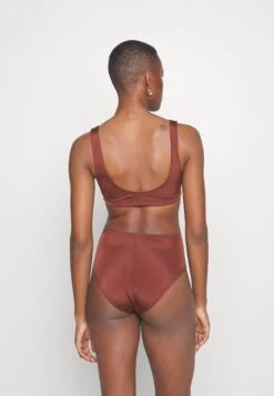 Monki Bikini Top - Solid Brown -Monki Store 9d34b1284800453288fe8ec680bbedb0