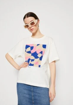 Monki Print T-Shirt - Optically -Monki Store a0ded3df4c8f40ef983460d888d314fa