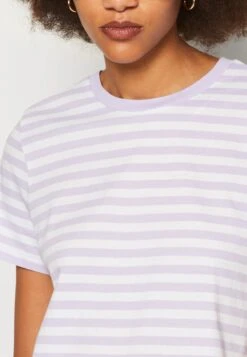 Monki 2 Pack - Print T-Shirt 15 Monki 2 Pack - Print T-Shirt -Monki Store a4a4a728c5584815a9dce13c84cc93fb