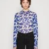 Monki Long Sleeved Top - Blue/White 1 Monki Long Sleeved Top - Blue/White -Monki Store a4ec5bbac012401bbf8311e37341e5f7