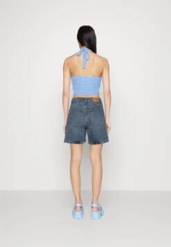 Monki Denim Shorts - Denim Shorts -Monki Store a75e1bf77e08445bb7f6891aaec20aaf