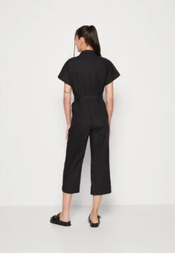 Monki Jumpsuit - Jumpsuit -Monki Store b0df79f41c0641398cb7fd9a431aa9df