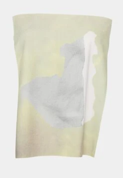 Monki Basic T-Shirt - Basic T-Shirt 7 Monki Basic T-Shirt - Basic T-Shirt -Monki Store b70d65de1dbe4a4881111e696d60870e