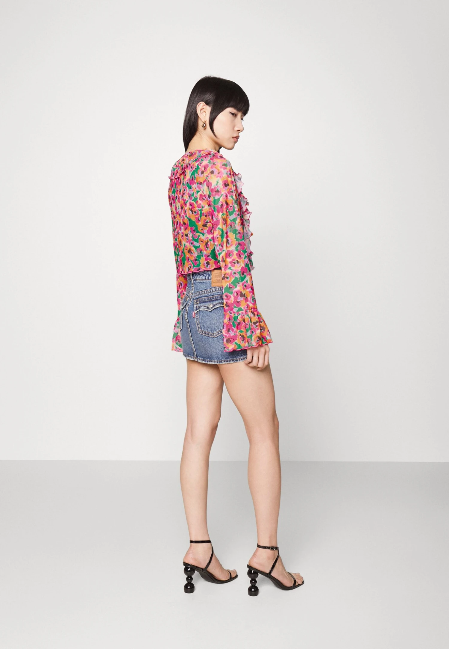 Monki Blouse - Pink Bright 30Rf/Devotion 5 Monki Blouse - Pink Bright 30Rf/Devotion - Image 3