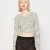 Monki Long Sleeved Top - Off White/Black 1 Monki Long Sleeved Top - Off White/Black -Monki Store c633570f3f3240d196eb28d8a616b59f