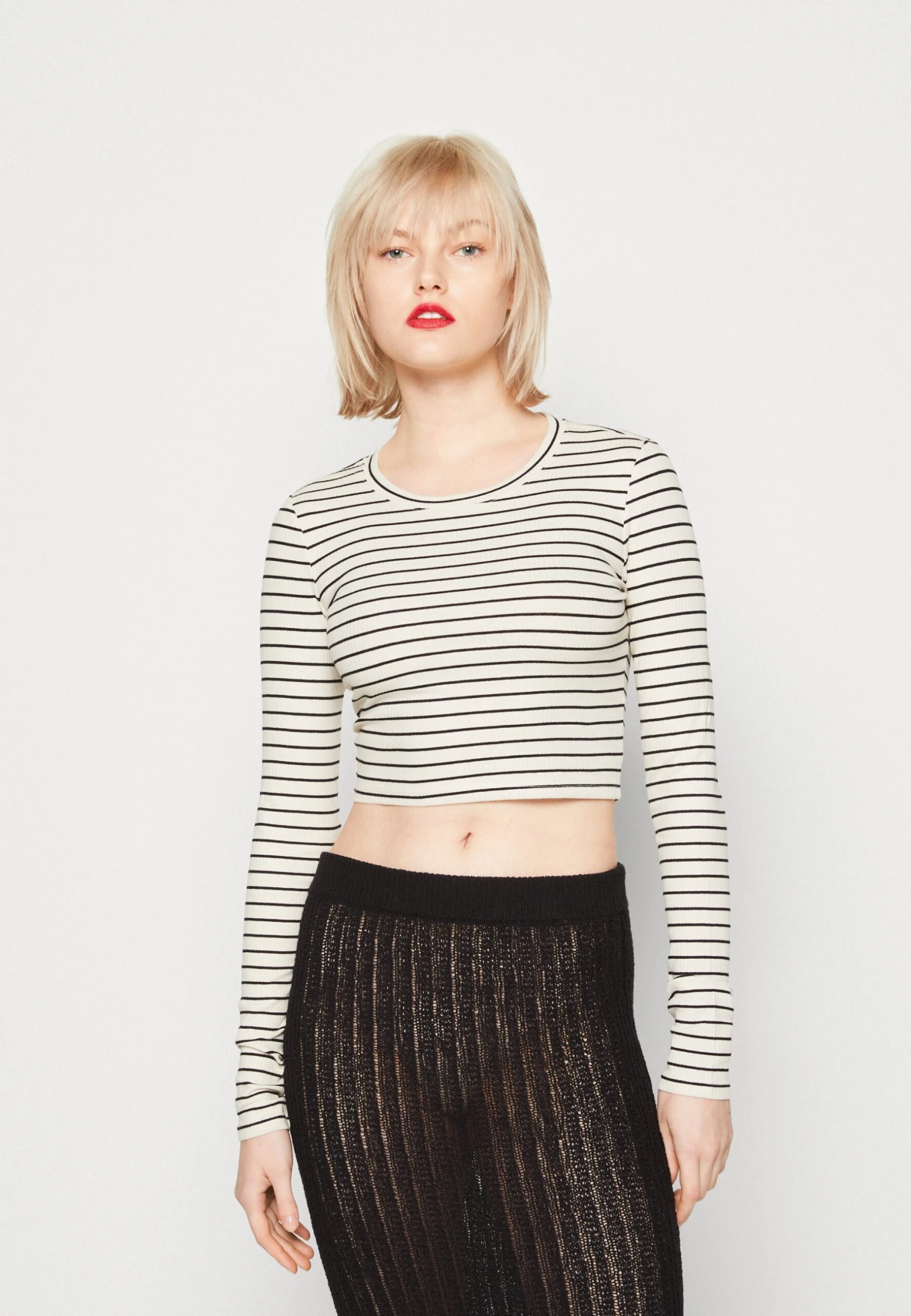 Monki Long Sleeved Top - Off White/Black 3 Monki Long Sleeved Top - Off White/Black
