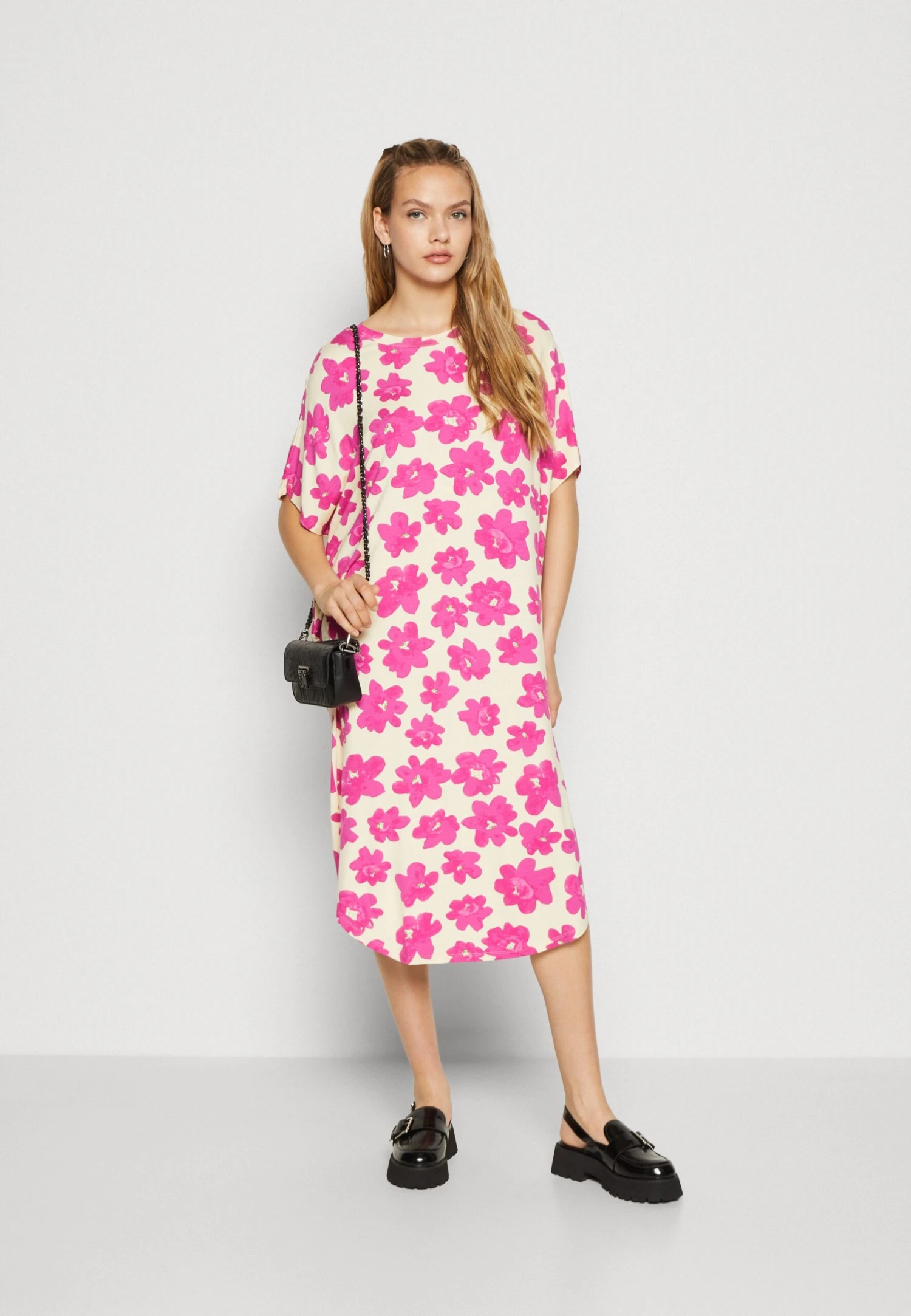 Monki Jersey Dress - Pink 4 Monki Jersey Dress - Pink - Image 2