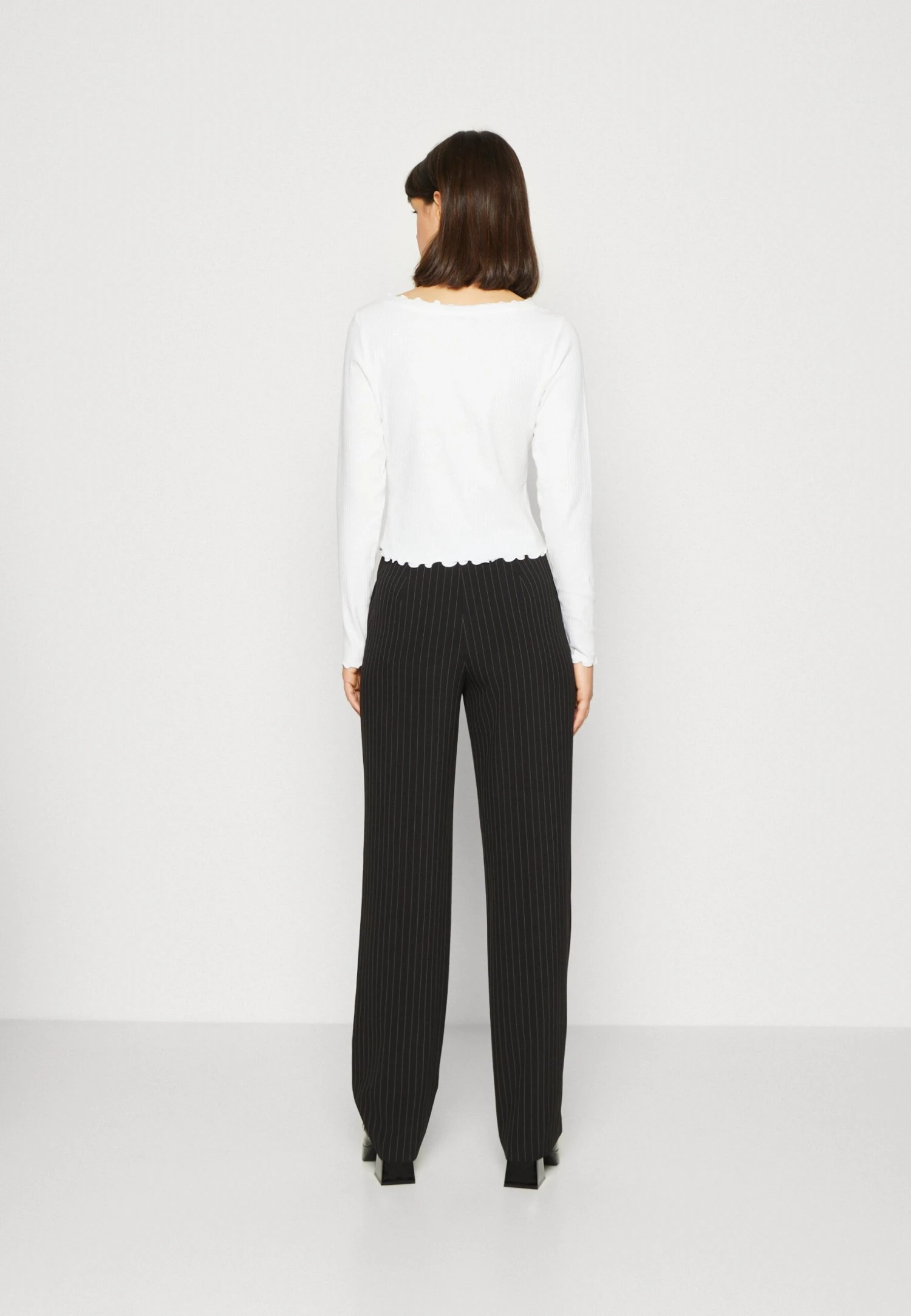 Monki Long Sleeved Top - White 5 Monki Long Sleeved Top - White - Image 3