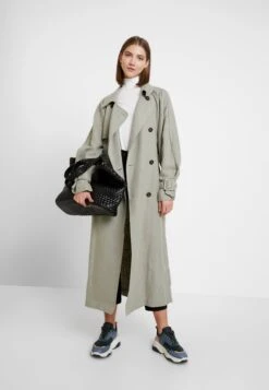 Monki Store -Monki Store cbdb0683dc6149ac9a9456fec92b75aa