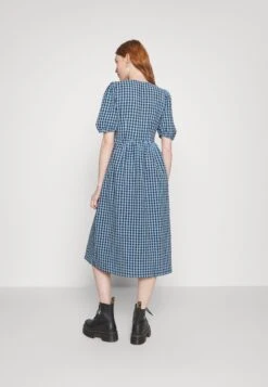 Monki Day Dress - Cleangingham 10 Monki Day Dress - Cleangingham -Monki Store d0861831a7034344a58d0e60d7c729b0