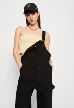 Monki Dungarees - Black Dark -Monki Store d5b060e9293741a2825bd2fa4fc9a618