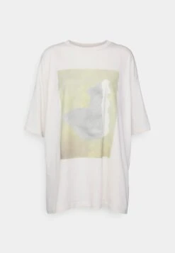 Monki Basic T-Shirt - Basic T-Shirt