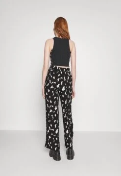 Monki Trousers - Big Scribble Black -Monki Store daa9cba097e94854bf04b25350f9c66f