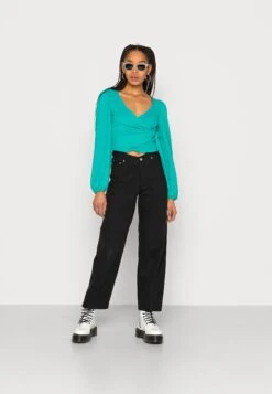 Monki Long Sleeved Top - Green Medium 8 Monki Long Sleeved Top - Green Medium -Monki Store e3c85d14b1b0442d8c9c0e42a3894cd0