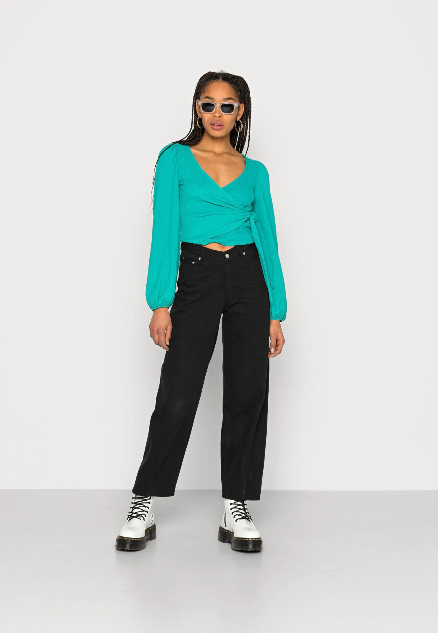 Monki Long Sleeved Top - Green Medium 4 Monki Long Sleeved Top - Green Medium - Image 2