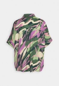 Monki Button-Down Blouse - Green -Monki Store e4d177577745473db11680fc74122ccb