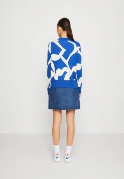Monki Jumper - Blue/Offwhite -Monki Store ebb1a0c6daff41e0a84e54a220c05b62