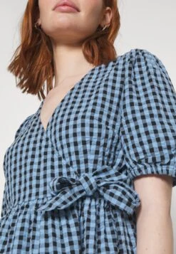 Monki Day Dress - Cleangingham 13 Monki Day Dress - Cleangingham -Monki Store f0f75f1ac772484d99152f65d6e961f8