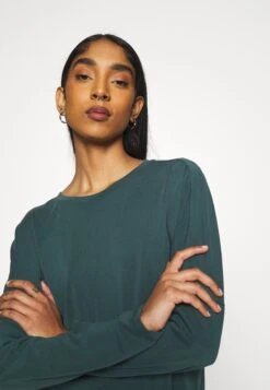 Monki Long Sleeved Top - Kahki Green 12 Monki Long Sleeved Top - Kahki Green -Monki Store f4960f0da8b241458b2b97c94d7e7fdd